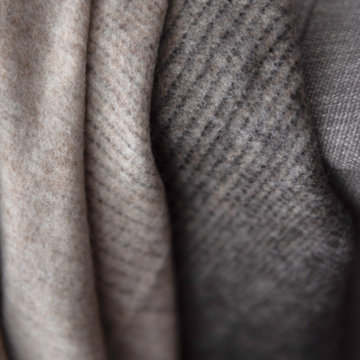 NEW ARRIVAL | Aria | Alpaca - Wool Throw | By St Geneve