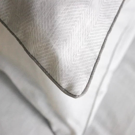 Milano | Duvet Cover | Jacquard- King Sample Sale